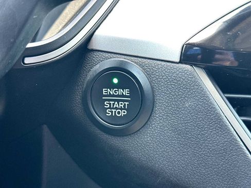 Used 2020 Ford Escape SE FWD image 21