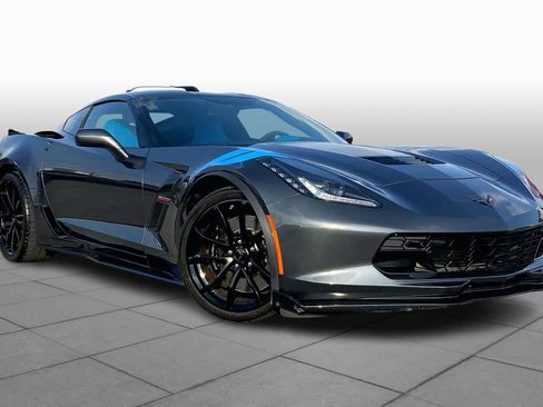 Used 2017 Chevrolet Corvette Grand Sport image 3
