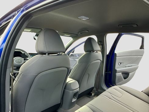 New 2026 Hyundai Elantra Sport image 9