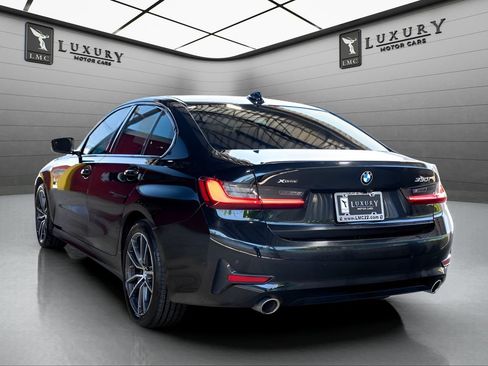 Used 2022 BMW 330i xDrive Sedan w/ Driving Assistance Package AWD/4WD image 6