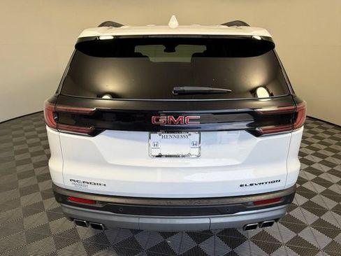 Used 2025 GMC Acadia Elevation FWD image 5