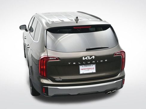 Used 2025 Kia Telluride S image 26