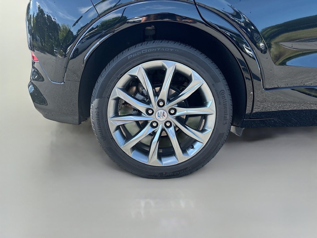 Used 2025 Buick Encore GX Avenir w/ Avenir Technology Package FWD image 14