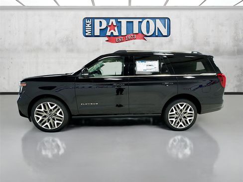 New 2026 Ford Expedition Platinum image 4