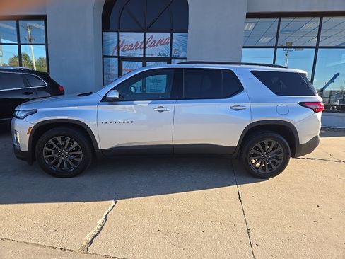 Used 2022 Chevrolet Traverse RS w/ LPO, Floor Liner Package image 5