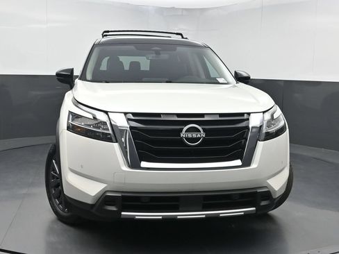 Used 2023 Nissan Pathfinder SL w/ SL Premium Package FWD image 42