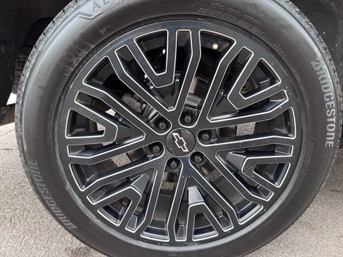 Used 2019 Chevrolet Silverado 1500 LTZ image 57