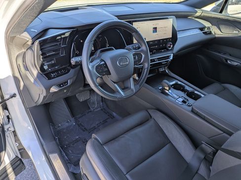Used 2023 Lexus RX 350 w/ Luxury Package image 9