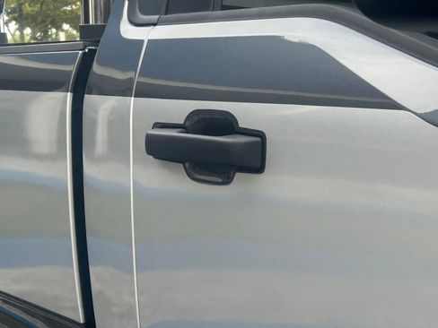 Used 2025 Ford F350 XLT w/ FX4 Off-Road Package image 16