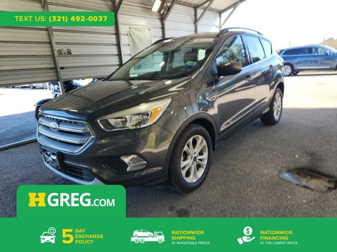 Used 2018 Ford Escape SE image 1
