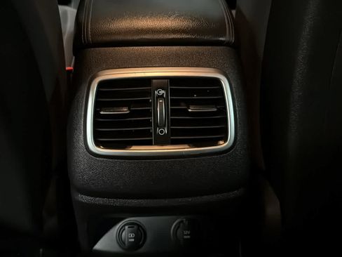 Used 2018 Kia Sorento AWD image 28