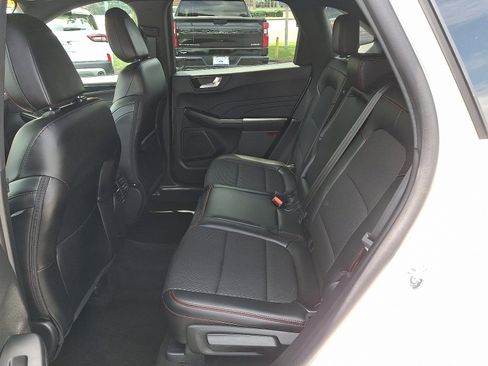 Used 2025 Ford Escape ST-Line w/ Tech Pack #1 image 10