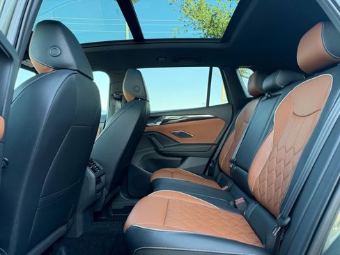 Used 2026 Volkswagen Tiguan SEL R-Line image 14