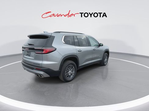 Used 2025 GMC Acadia Elevation image 8