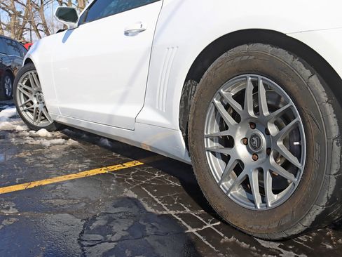 Used 2011 Chevrolet Camaro SS w/ RS Package image 13