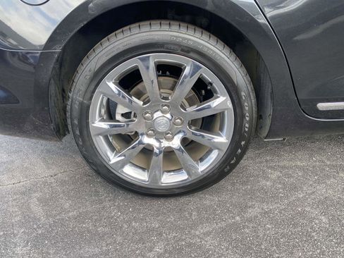 Used 2014 Buick LaCrosse Premium w/ Driver Confidence Package image 9