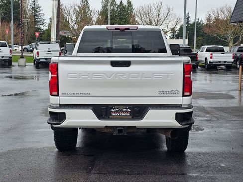 Used 2024 Chevrolet Silverado 3500 High Country w/ High Country Premium Package image 4