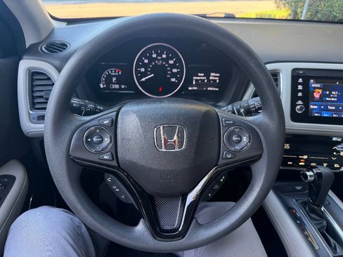 Used 2021 Honda HR-V EX image 27