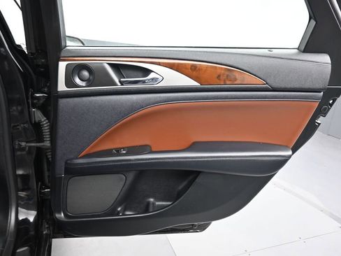 Used 2019 Lincoln MKZ Reserve image 33