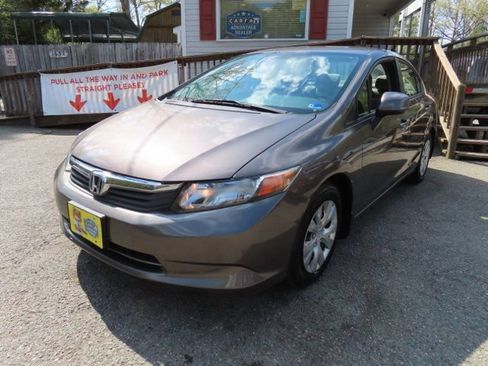 Used 2012 Honda Civic LX image 2