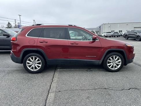 Used 2017 Jeep Cherokee Limited AWD/4WD image 17