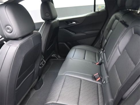 New 2026 Chevrolet Equinox LT w/ Convenience Package II image 9