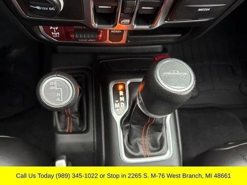 Used 2023 Jeep Gladiator Mojave w/ Cold Weather Group AWD/4WD image 29