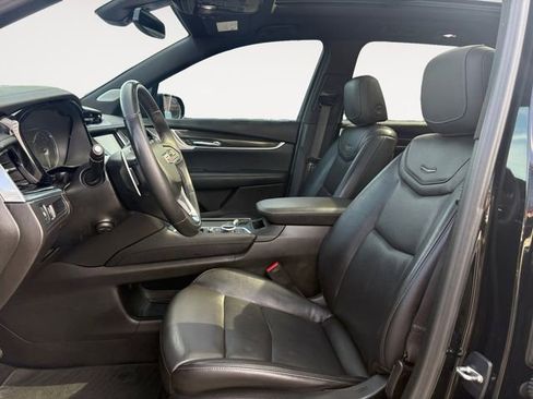 Used 2022 Cadillac XT6 Sport AWD/4WD image 9