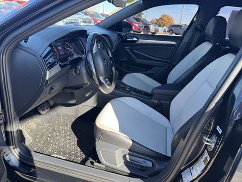 Used 2020 Volkswagen Jetta R-Line w/ R-Line Cold Weather Package image 23