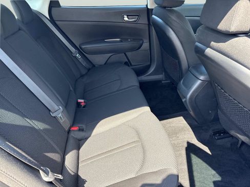 Used 2019 Kia Optima LX w/ LX 17" Wheel Package FWD image 16