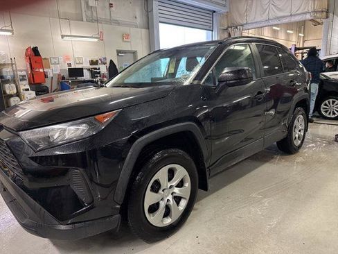 Certified 2021 Toyota RAV4 LE image 1