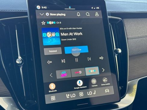 New 2026 Volvo XC90 T8 Plus image 18