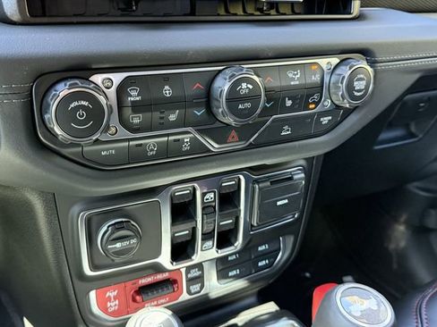 New 2026 Jeep Wrangler Unlimited Rubicon AWD/4WD image 23