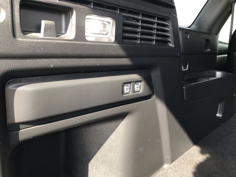 Used 2025 MAZDA CX-70 3.3 Turbo w/ Preferred Package image 26