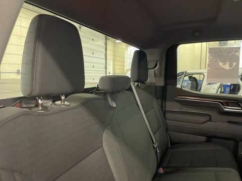 Used 2022 Chevrolet Silverado 1500 LT image 33