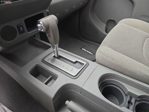 Used 2019 Nissan Frontier SV image 34