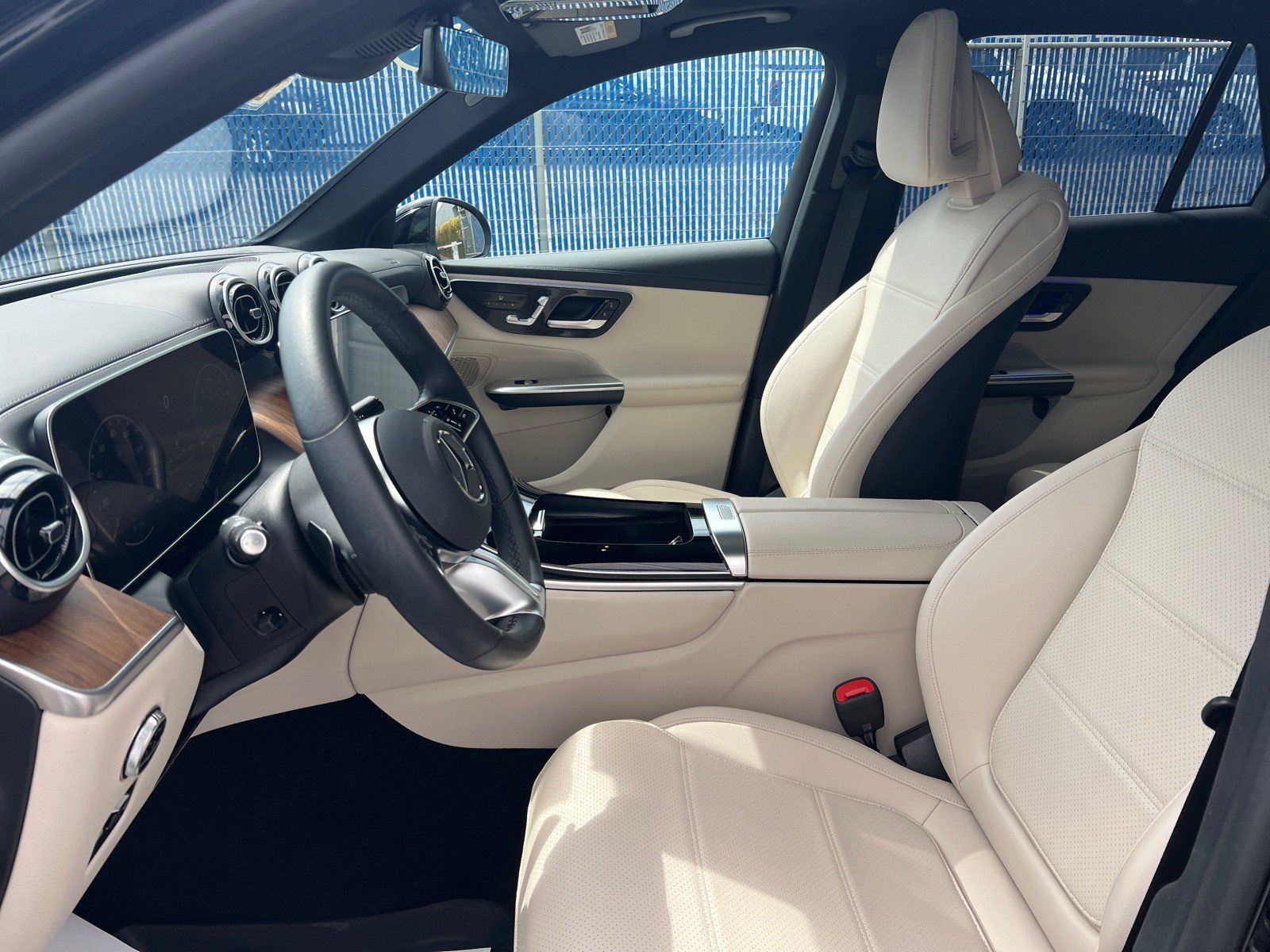 Certified 2024 Mercedes-Benz GLC 300 4MATIC image 19