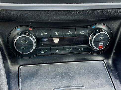 Used 2018 Mercedes-Benz CLA 250 image 12