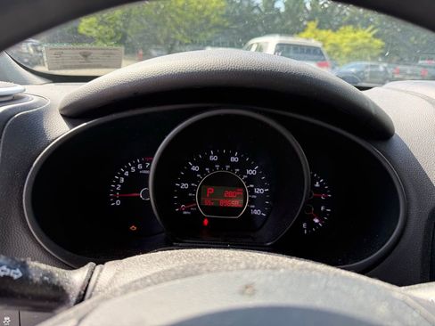 Used 2016 Kia Soul w/ Convenience Package image 12