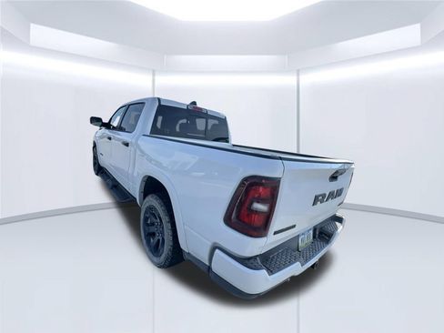 Used 2025 RAM 1500 Big Horn AWD/4WD image 7