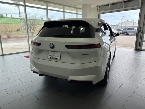 New 2026 BMW iX xDrive60 image 7