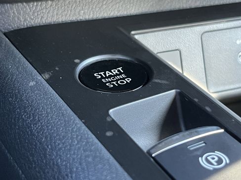 New 2026 Nissan Kicks SV w/ SV Premium Package image 30