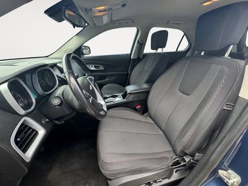 Used 2017 Chevrolet Equinox LT w/ Convenience Package AWD/4WD image 9