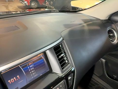 Used 2016 Nissan Pathfinder SV w/ Trailer Tow Package image 34