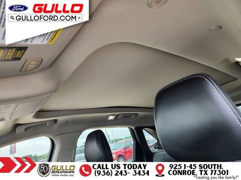 Used 2020 Ford Escape Titanium w/ Titanium Premium Package 2.0 FWD image 19