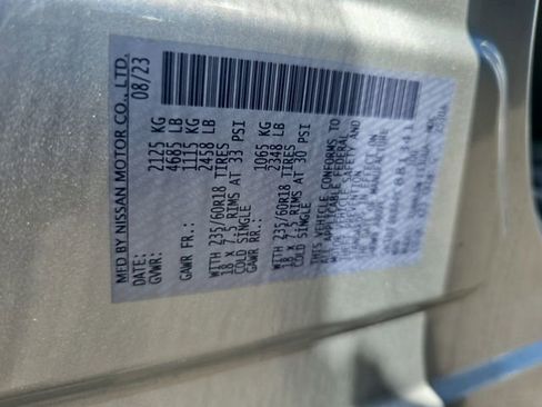 Used 2023 Nissan Rogue SV image 34