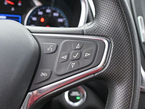 Used 2021 Chevrolet Equinox LT image 19