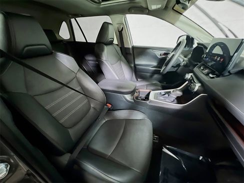 Used 2024 Toyota RAV4 Limited image 25