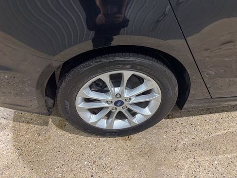 Used 2019 Ford Fusion SEL image 9