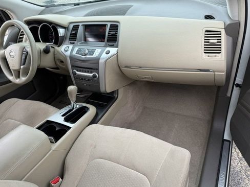 Used 2013 Nissan Murano S FWD image 20